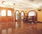 【友友大飯店】
當您走進友友大飯店時，您會聆聽到一陣典雅的音 ...